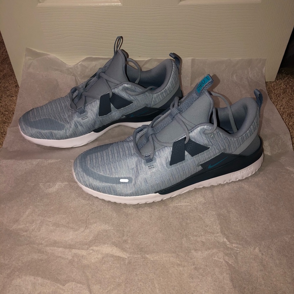 NIKE NWOT!!!! 
Renew Arena Sneaker